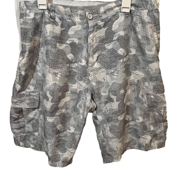 SubCulture Gray Cargo Shorts Adult Size 36" x 11" Utility Pockets Camouflage - Picture 3 of 9